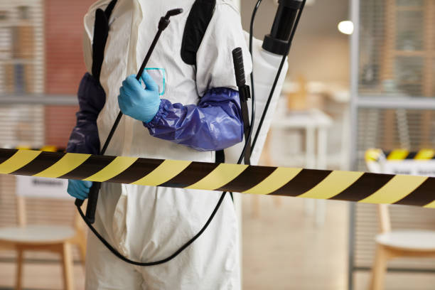 Professional Biohazard technician working in Akron, IA